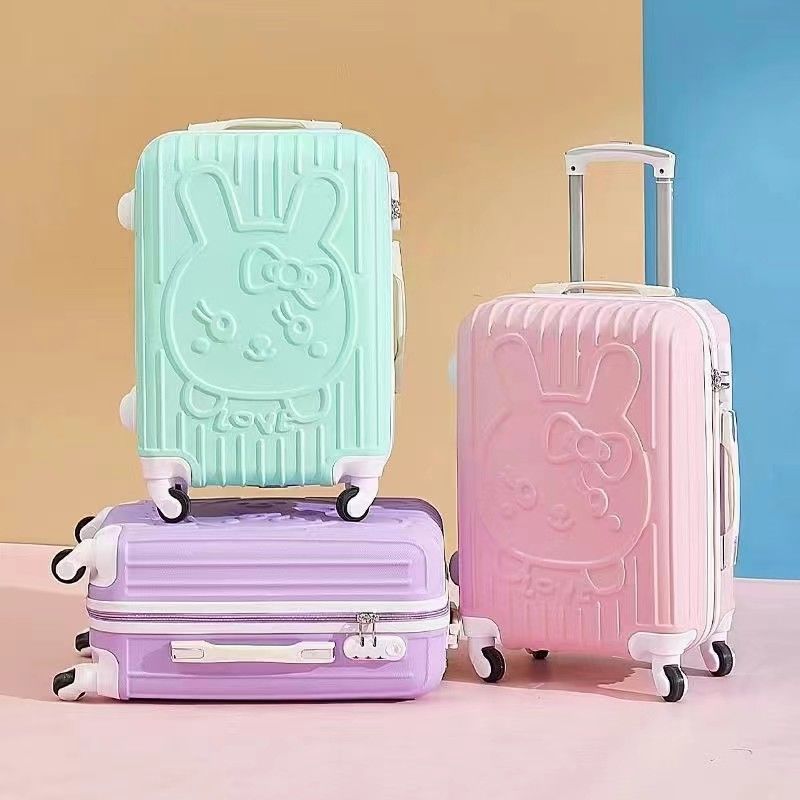 Compañero de viaje elegante: maleta de chicas con maquillaje incorporado para aventuras con estilo