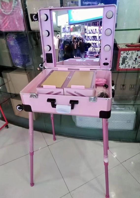 Cuerpo de maquillaje ajustable piernas de pie maleta de trabajo pesado espejo de luz led cosmético rodante 4 ruedas carruaje Cuerpo de maquillaje