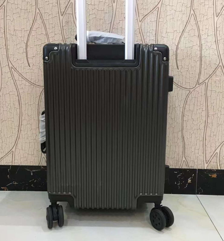 Valija de alta calidad con cargador de tazas hecha en China PC+ABS