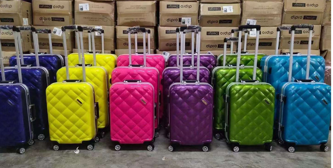 Smart Carry On Luggage Laptop Top Stand Bolsas de viaje Ropa con carruaje Bolsa escolar Envases Carruajes de ruedas