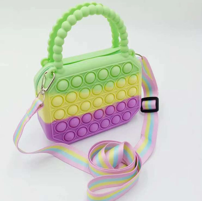 Bolso de monedas de silicona de colores de arco iris octogonales de fábrica con cremallera y bolso de bolsa de monedas de cadena flexible