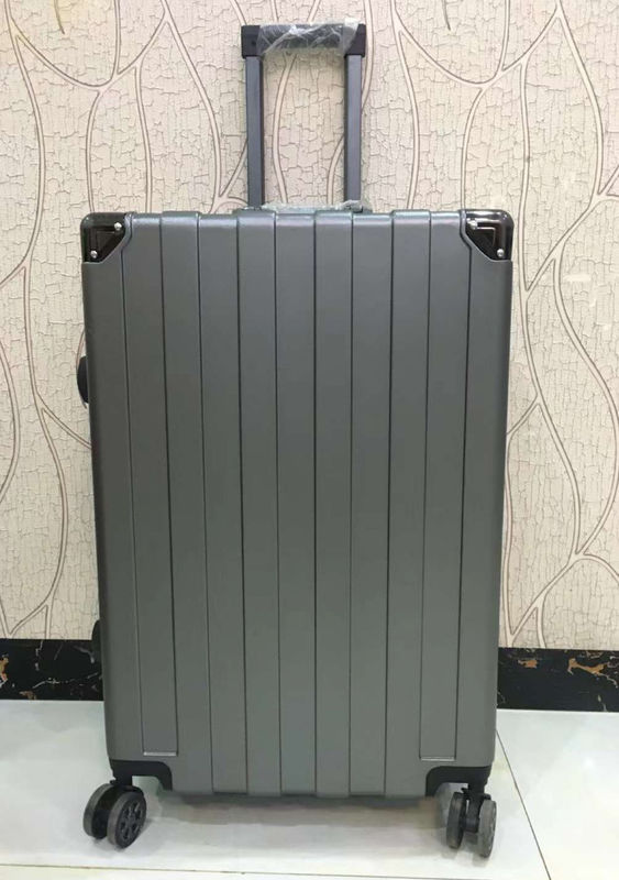 Equipaje Cargar equipaje maletas sets maleta personalizada venta caliente de aluminio 28 pulgadas girador unisex