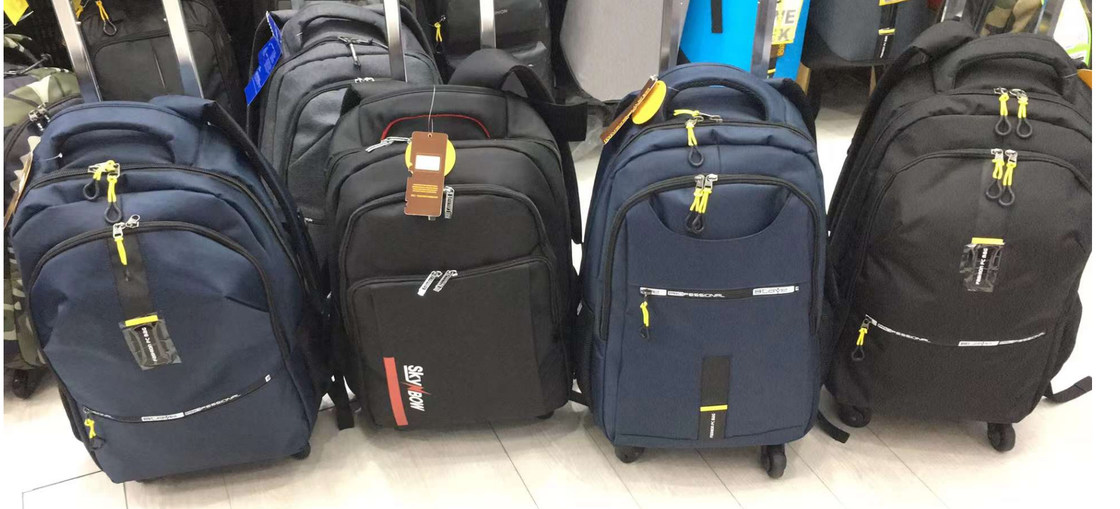 Mochila de gimnasio personalizada impermeable para viajes escolares Mochila portátil para mujeres USB Mochila deportiva casual