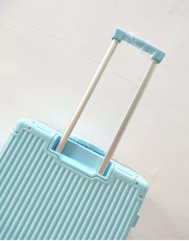Cuadro de aluminio Equipaje de stock Diseño de moda 6 colores Alta capacidad Venta caliente 3 tamaños ABS + PC Material sin peso duro