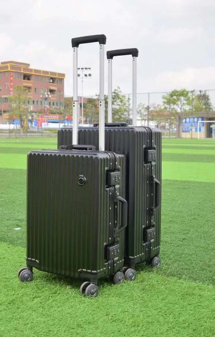 Caja de equipaje Mujer Caja de equipaje Estudiante Universal maleta de ruedas de 20 pulgadas Caja de contraseña Caja de embarque Smart PC equipaje