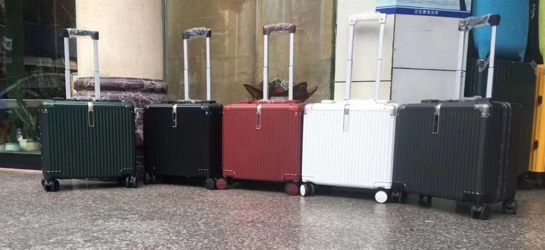 16 pulgadas de alta calidad de diseño de carruaje maleta con ruedas de carruaje de caja para el equipaje de viaje