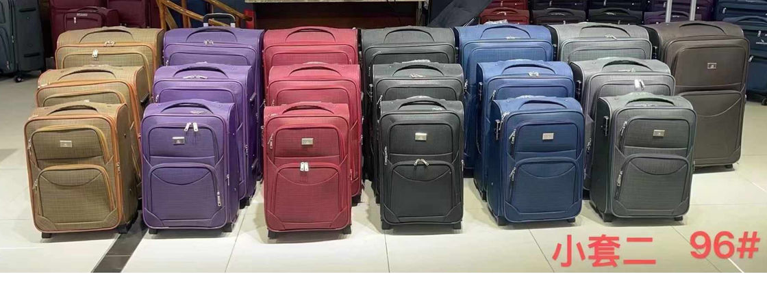 Carry-On 3 Pcs Set de equipaje Spinner Softshell Ligero Bolso personalizable con 4 ruedas giratorias